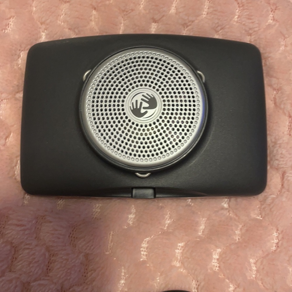TomTom Navigation System - Picture 3 of 9